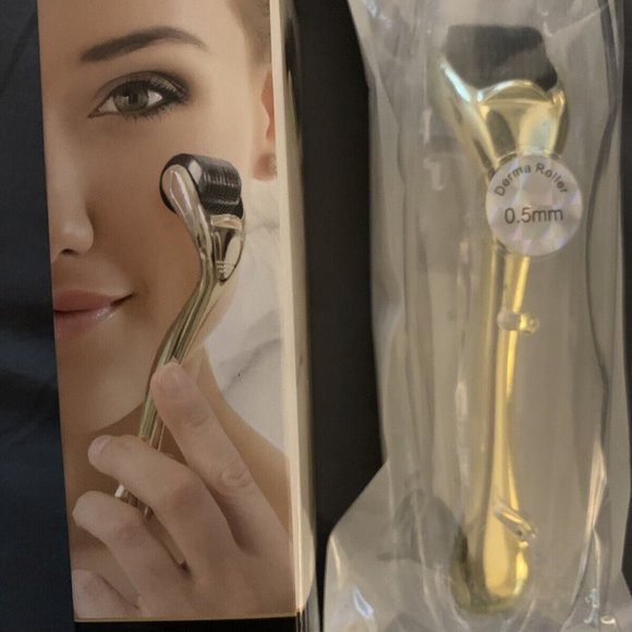 Derma Roller - Microneedle Roller for Face w/ 540 Titanium Micro Needles -2 pack - Picture 2 of 2